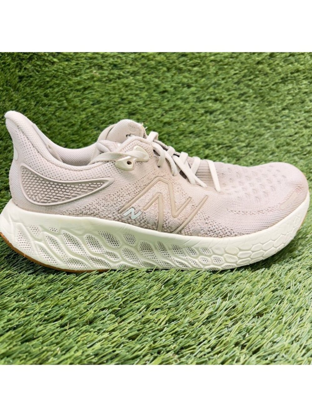 New Balance Fresh Foam X 1080v12 Mens Size 8.5 Ivory Running Shoes Sneakers